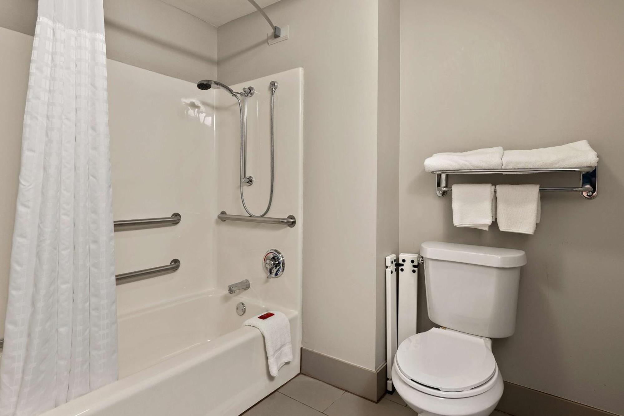 Surestay Plus Hotel By Best Western Tulsa East Exterior photo