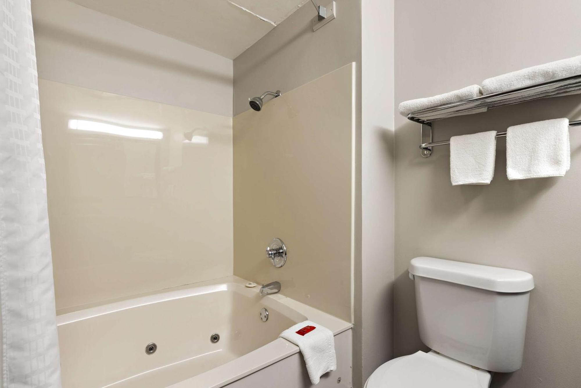 Surestay Plus Hotel By Best Western Tulsa East Exterior photo