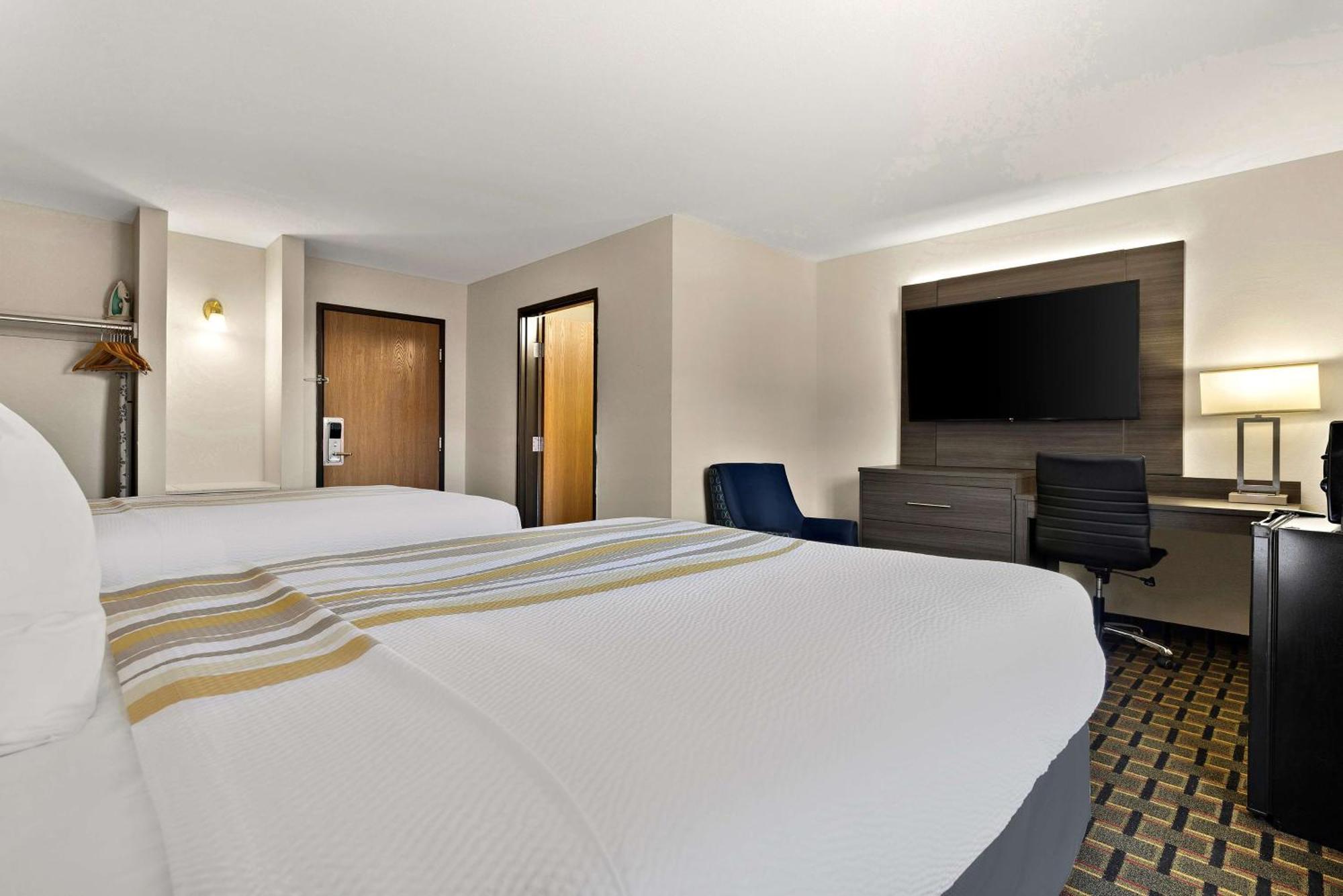 Surestay Plus Hotel By Best Western Tulsa East Exterior photo