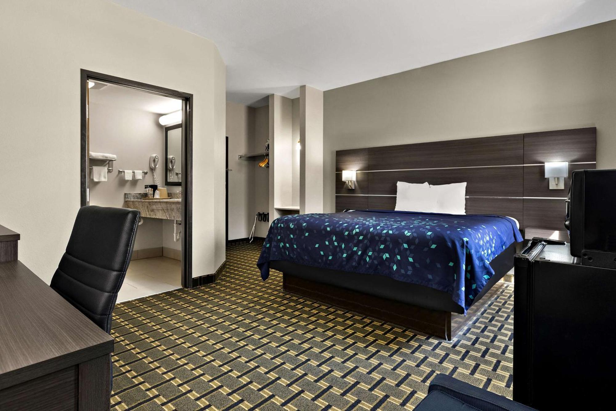 Surestay Plus Hotel By Best Western Tulsa East Exterior photo