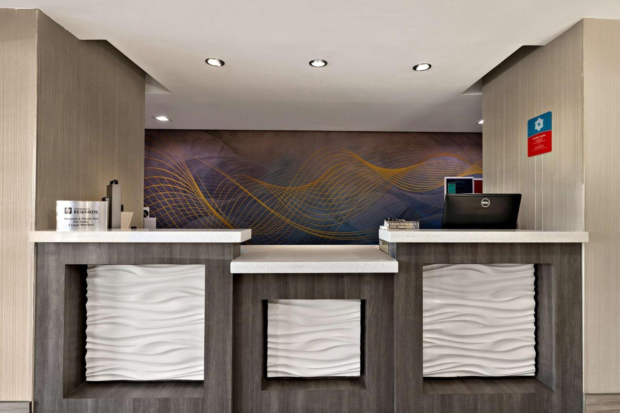 Surestay Plus Hotel By Best Western Tulsa East Exterior photo