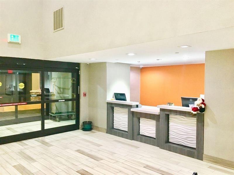 Surestay Plus Hotel By Best Western Tulsa East Exterior photo